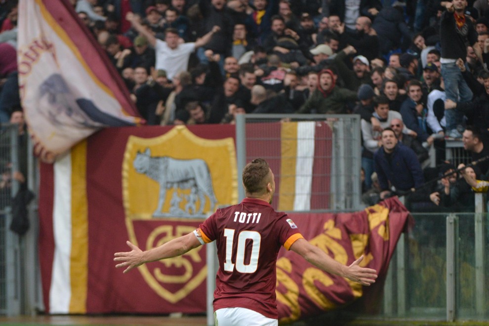 2014/15 Roma-Lazio, Totti autore di una doppietta